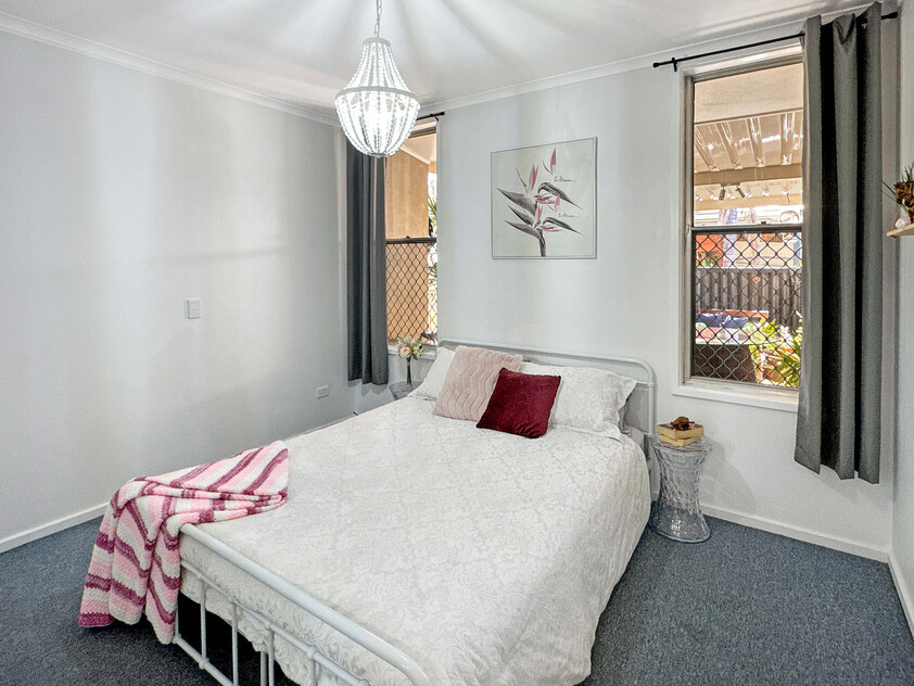 Family Comfort, Entertainer’s Paradise & Stunning Mt Gillen Views