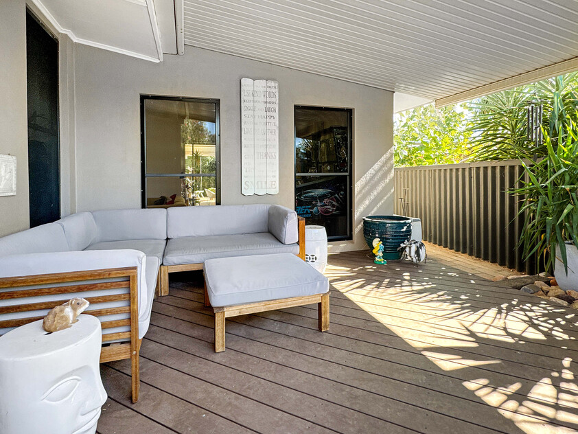 Family Comfort, Entertainer’s Paradise & Stunning Mt Gillen Views