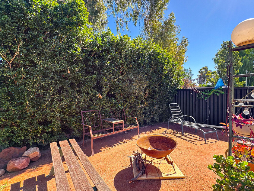 Family Comfort, Entertainer’s Paradise & Stunning Mt Gillen Views
