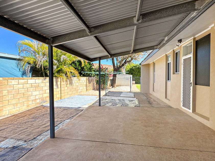 Family Comfort, Entertainer’s Paradise & Stunning Mt Gillen Views