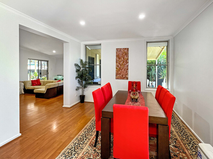 Family Comfort, Entertainer’s Paradise & Stunning Mt Gillen Views
