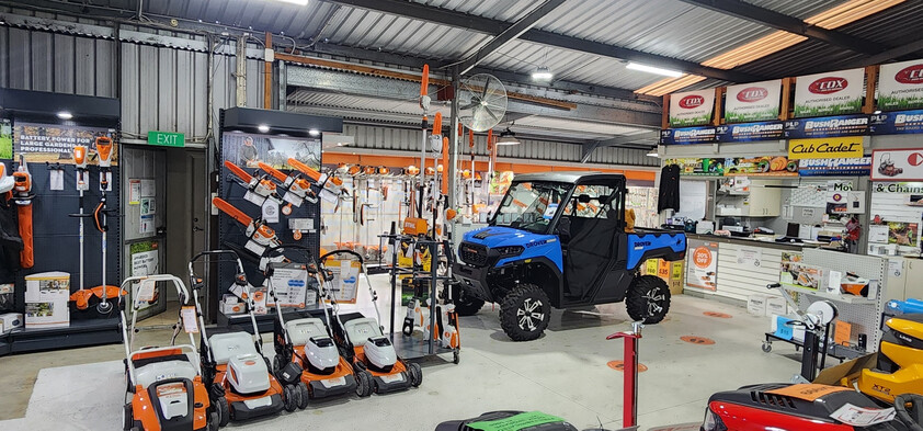 FREEHOLD SALE : 3 WAREHOUSES ON 4491SQM INDUSTRIAL 1 ZONED LAND WITH QUALITY CHAINSAW BUSINESS
