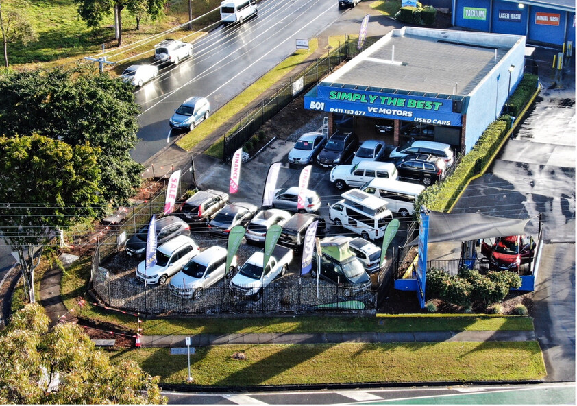 For Lease: Large block Commercial building with heaps potentials