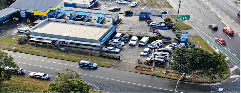 For Lease: Large block Commercial building with heaps potentials