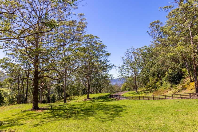 Large Farm Kangaroo Valley 1.5 Hrs South of Sydney