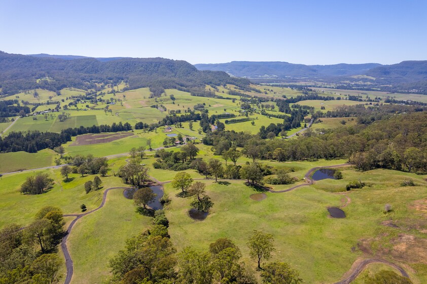Large Farm Kangaroo Valley 1.5 Hrs South of Sydney