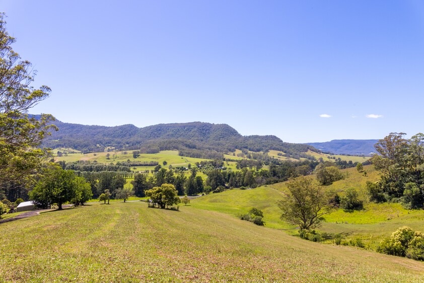 Large Farm Kangaroo Valley 1.5 Hrs South of Sydney
