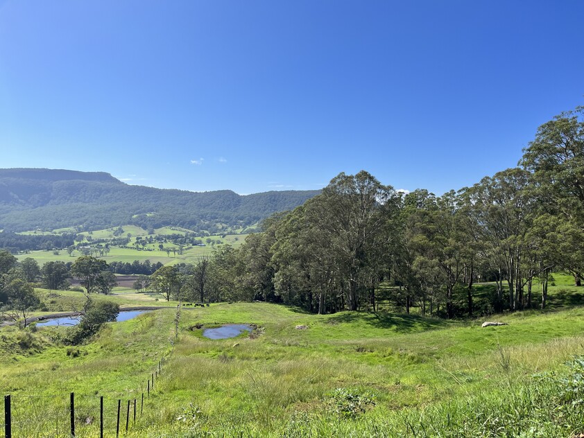 Large Farm Kangaroo Valley 1.5 Hrs South of Sydney