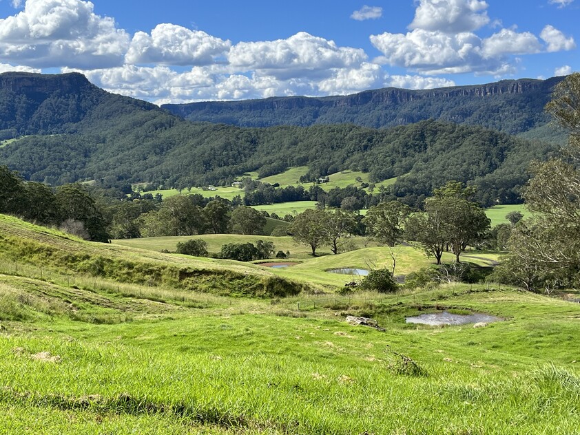 Large Farm Kangaroo Valley 1.5 Hrs South of Sydney