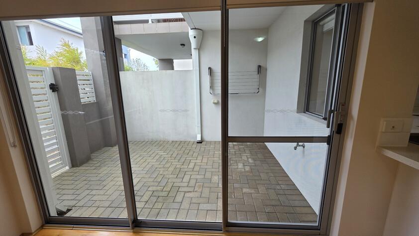 Stylish Urban Living in Rivervale Unit 3 / 3 Cleaver Terrace