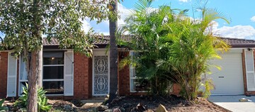  17 Denver road St Clair NSW 2759