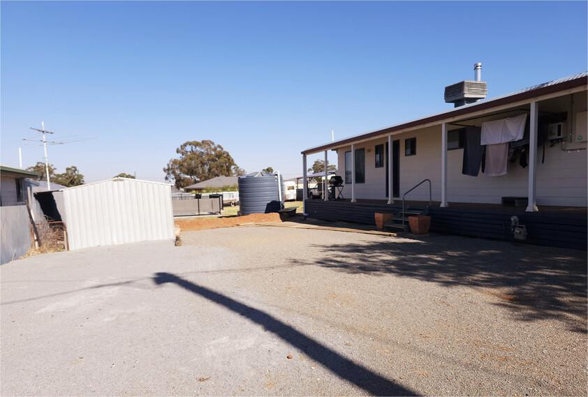 3 bedroom house on 1/2 acre block