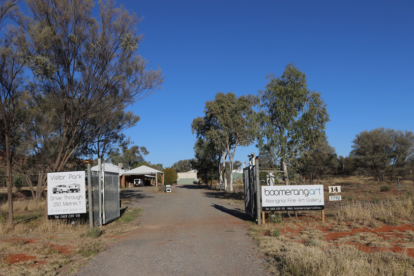 Property with 2 Residences & 2 Galleries on 6.5 acres