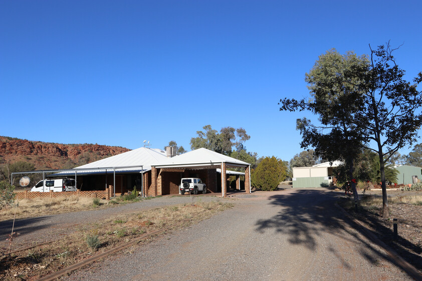A Rare Commercial Freehold Opportunity only 10 minutes drive from Alice Springs