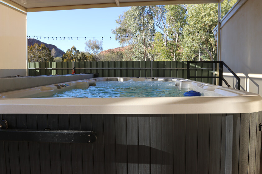 A Rare Commercial Freehold Opportunity only 10 minutes drive from Alice Springs