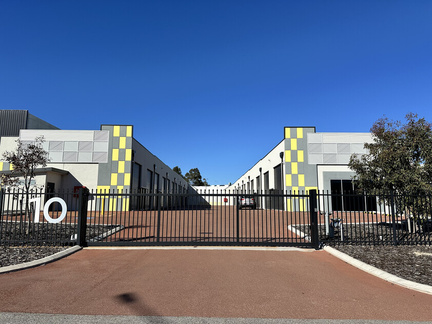 Secure, High-Truss Storage | 61 SQM | Convenient Location