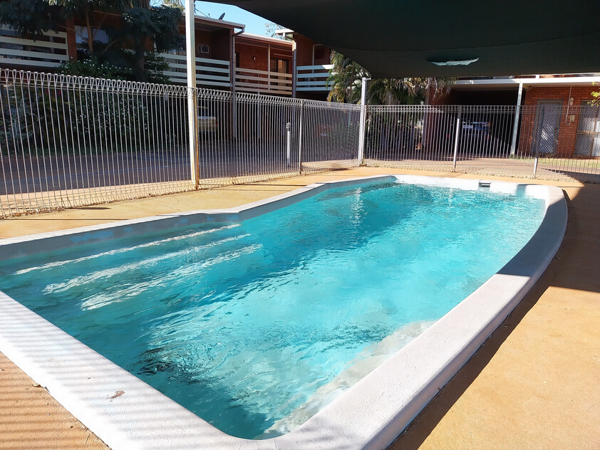Charming Townhouse in Katherine East