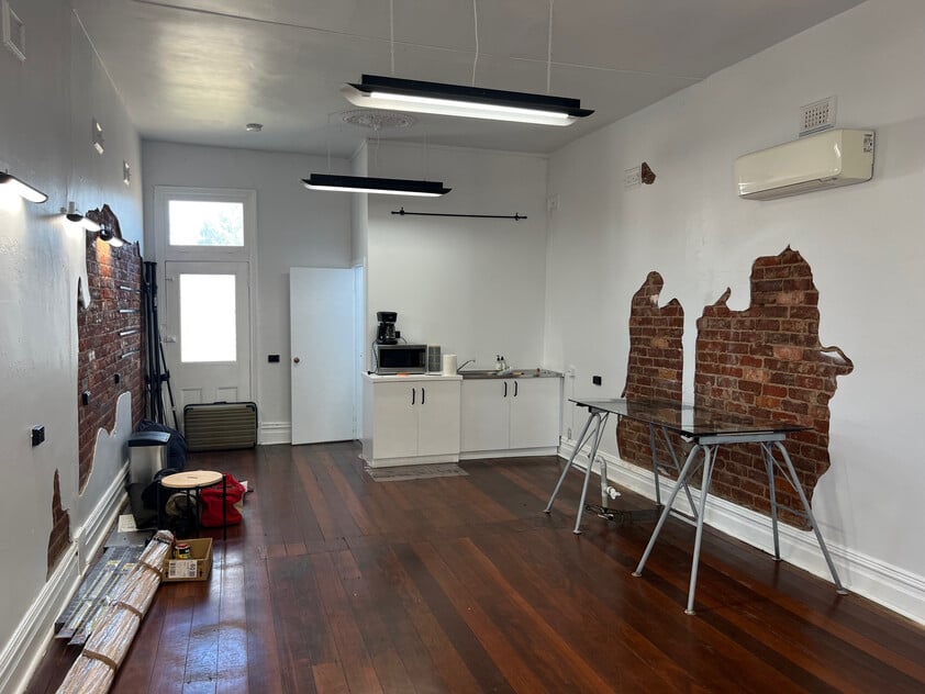 Commercial Development Opportunity plus a rental return!