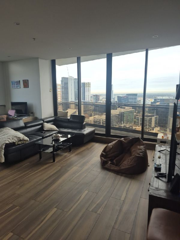 Modern 2-Bedroom Apartment with Balcony & Parking in the Heart of Parramatta