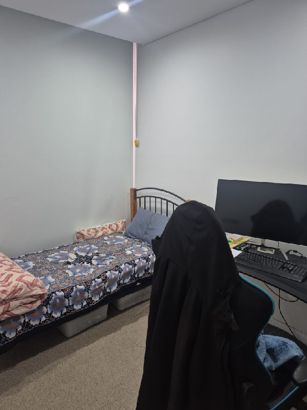 Modern 2-Bedroom Apartment with Balcony & Parking in the Heart of Parramatta