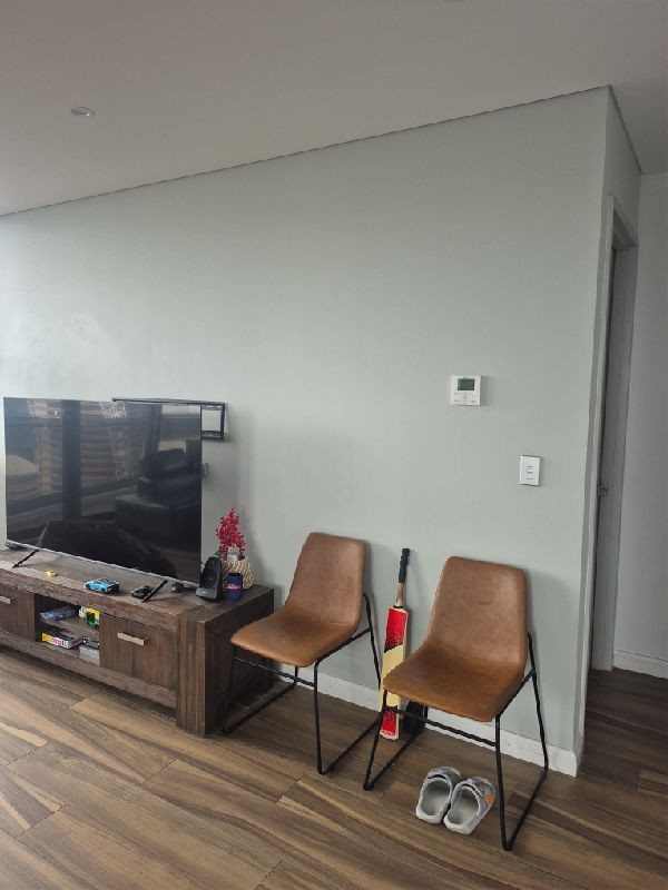 Modern 2-Bedroom Apartment with Balcony & Parking in the Heart of Parramatta