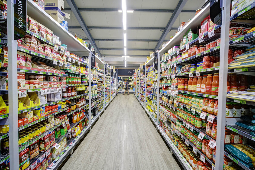 SUPERMARKET / SERVICE STATION & ROADHOUSE