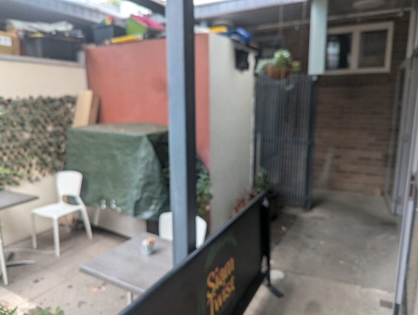 Established Cafe on Corner Location, Hackett Shops