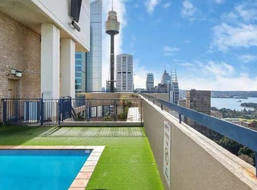 Spacious 2 Bedroom Apartment in the heart of the CBD at 27 Park St Sydney.