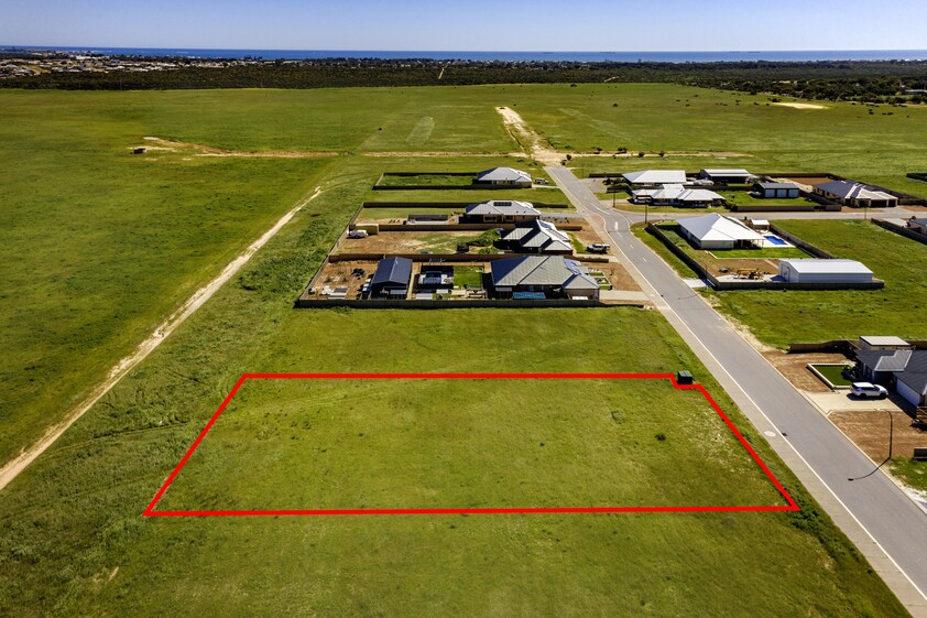 27 Wisteria Parade, Moresby WA 6530
