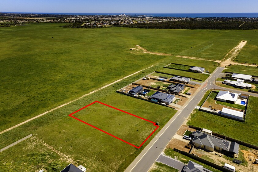 27 Wisteria Parade, Moresby WA 6530