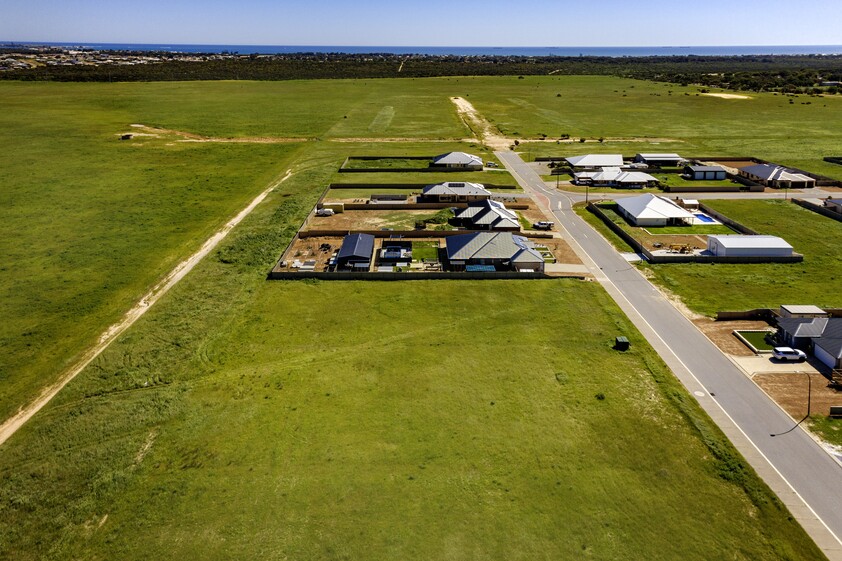27 Wisteria Parade, Moresby WA 6530