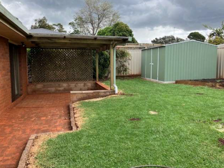 Spacious 3 Bedroom Family home in Darling Heights
