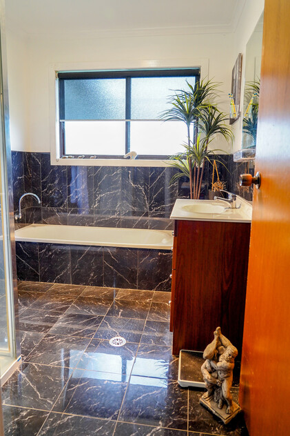 (PENDING) RIVER FRONT AGREAGE with| Renovated Home |EQUINE FACILITIES