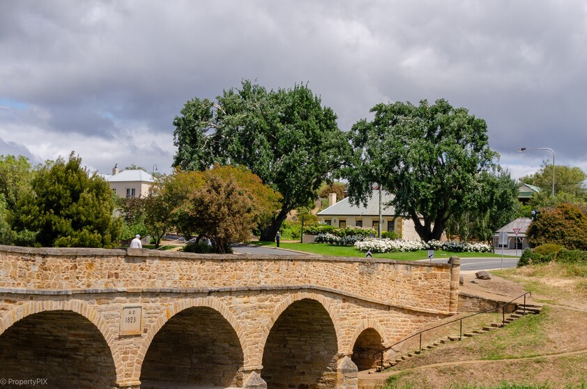 ENJOY VILLAGE LIFE IN FRIENDLY HISTORIC RICHMOND a short drive to Hobart & Airport. 2 CO-JOINED COTTAGES CONVICT BUILT 1823. MULTIPLE OPTION PROPERTY.