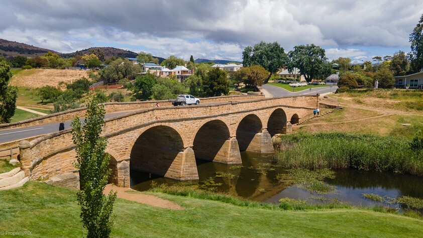ENJOY VILLAGE LIFE IN FRIENDLY HISTORIC RICHMOND a short drive to Hobart & Airport. 2 CO-JOINED COTTAGES CONVICT BUILT 1823. MULTIPLE OPTION PROPERTY.
