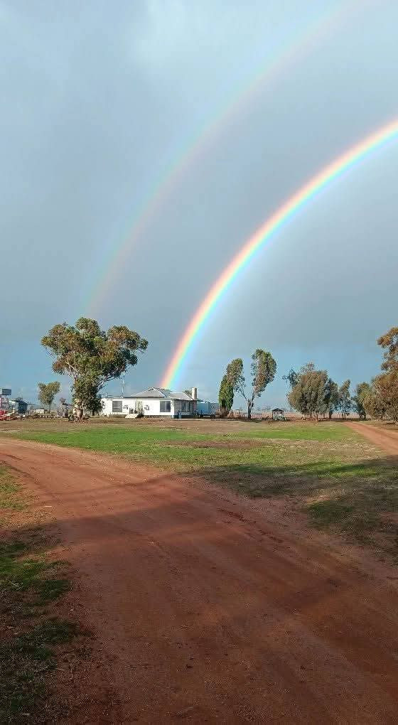Spacious Hobby Farm on 28 Acres 10 Minutes from Donald