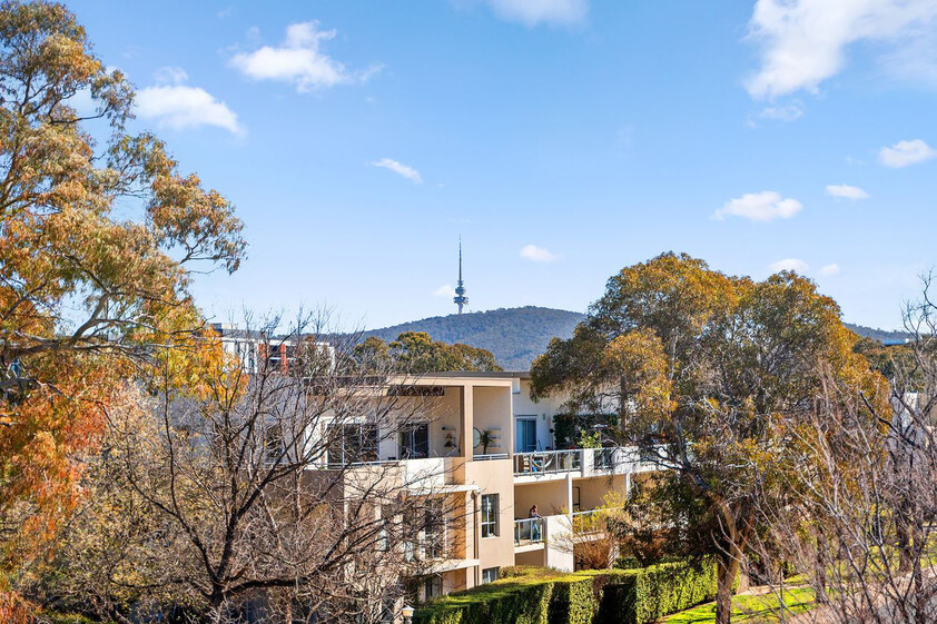Lowanna St - architectural award winning apartment