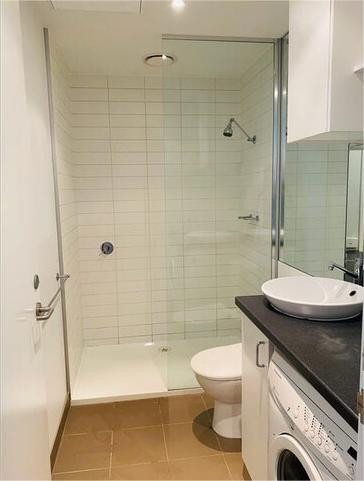 This superior quality as new one bedroom apartment is in the Heart of Glen Iris
