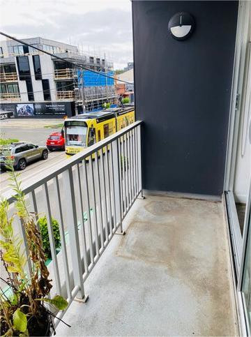 This superior quality as new one bedroom apartment is in the Heart of Glen Iris