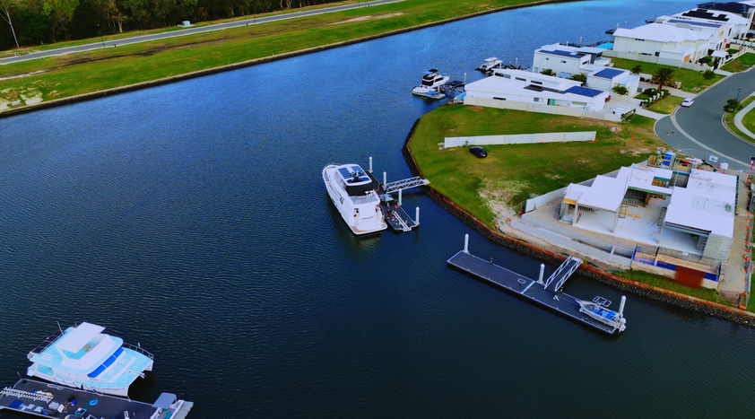 Unique Waterfront land , 22 meter pontoon