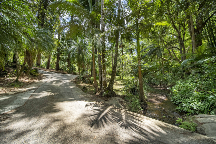 Private 7-Acre Byron Hinterland Sanctuary with Multiple Dwellings