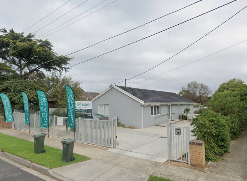 Clinic Room Available for Full-Time or Part-Time Rent