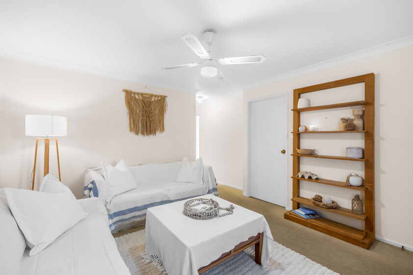 LOCATION, LIFESTYLE & LOW-MAINTENANCE LIVING BY THE BEACH