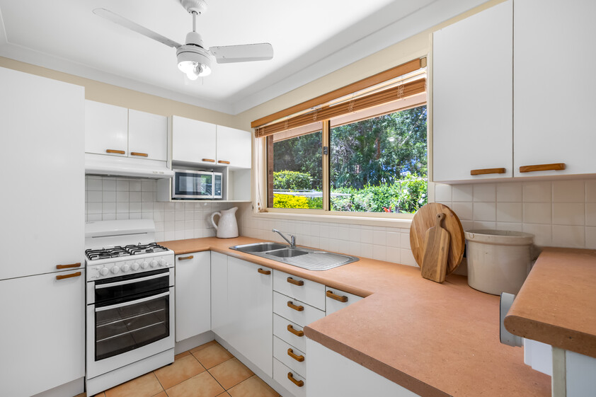 LOCATION, LIFESTYLE & LOW-MAINTENANCE LIVING BY THE BEACH