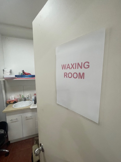 FREE NAIL BUSINESS WITH COMPLETE FITOUT FREE.