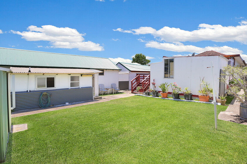 Endless Possibilities: Spacious Family Home with Granny Flat & Studio in Caringbah North or Renovators Dream with Dual Occupancy Potential.