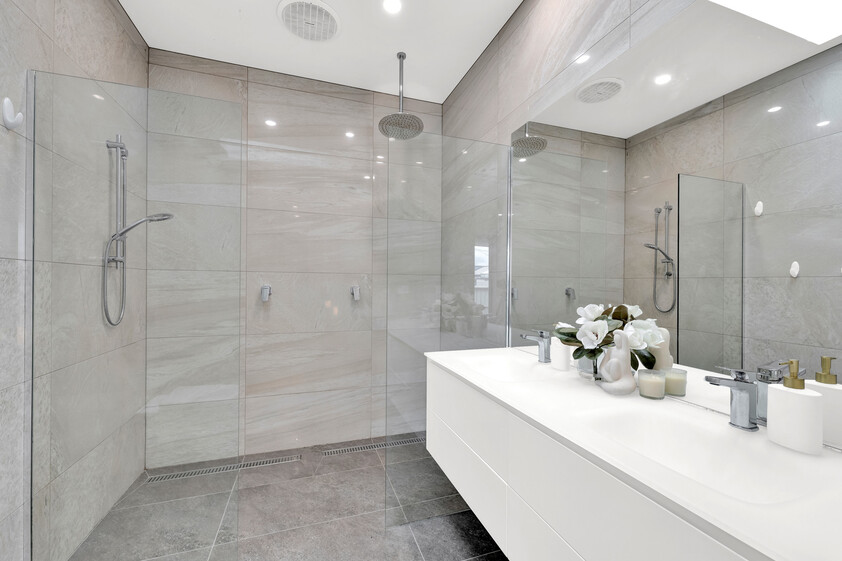 The Ultimate Single-Level Sanctuary: Uncompromising Luxury & Wellness