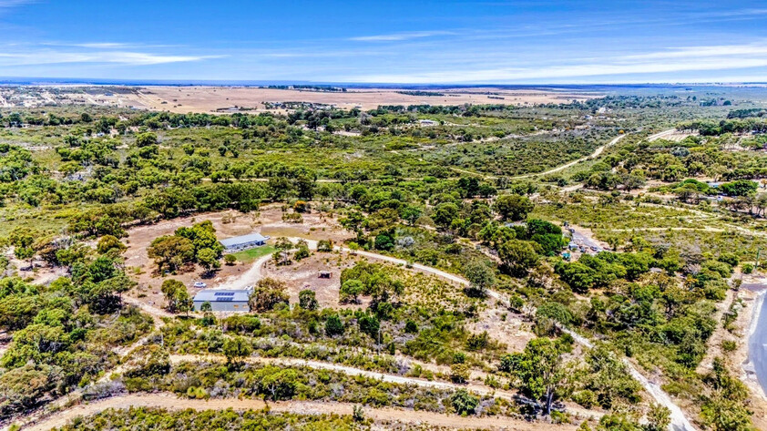 Modern Rural Retreat with Large Living, Massive Shed & Nature Reserve Outlook
