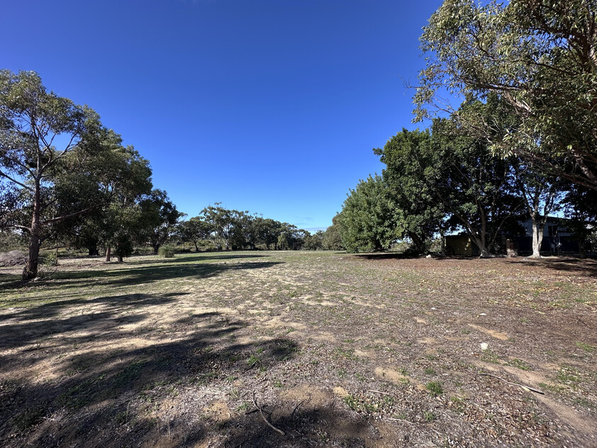 Modern Rural Retreat with Large Living, Massive Shed & Nature Reserve Outlook
