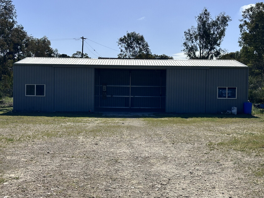 Modern Rural Retreat with Large Living, Massive Shed & Nature Reserve Outlook